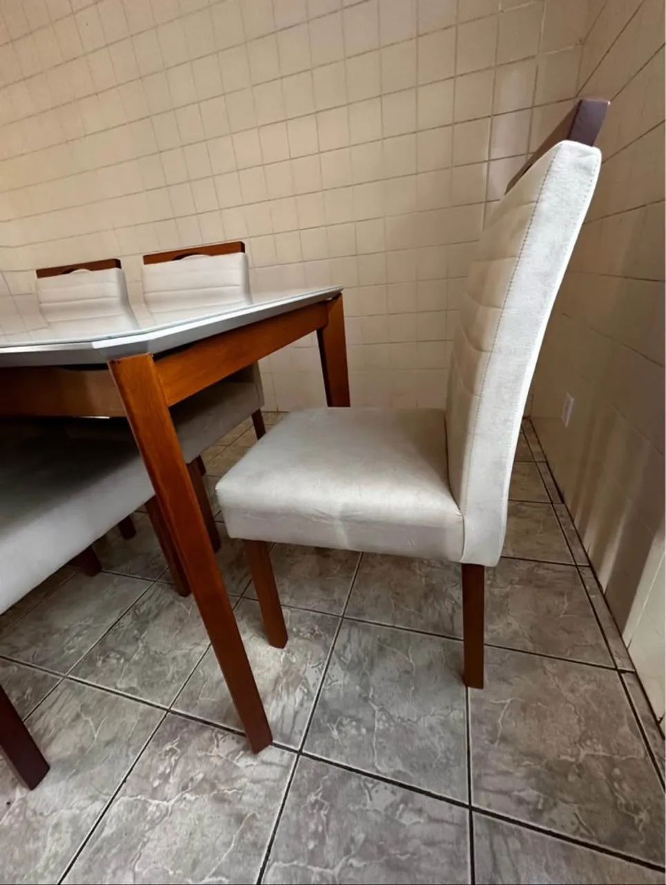 Mesa com 6 cadeiras - Foto 5