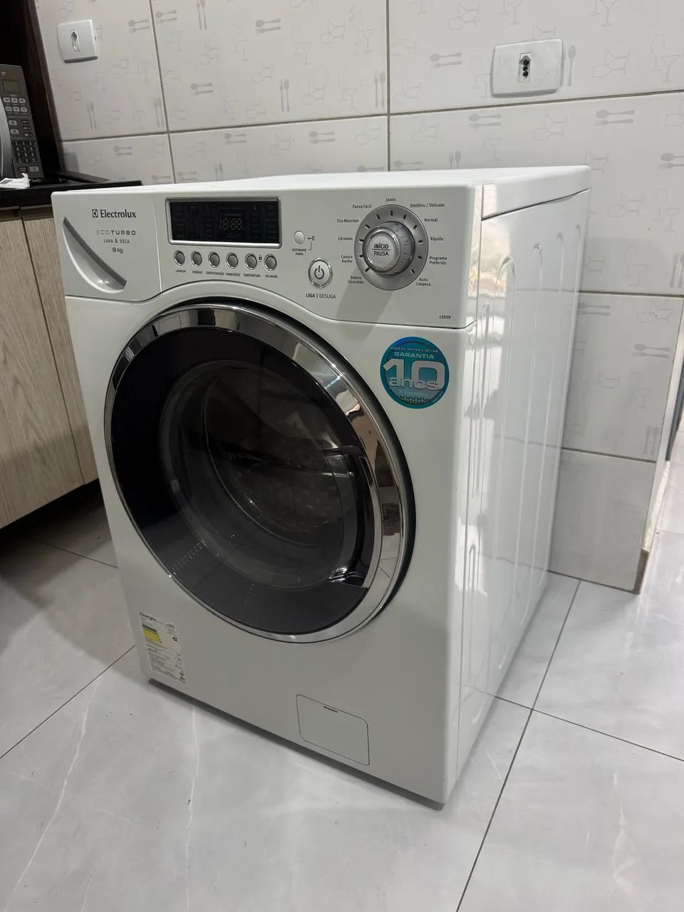 ?VENDO LAVA E SECA?