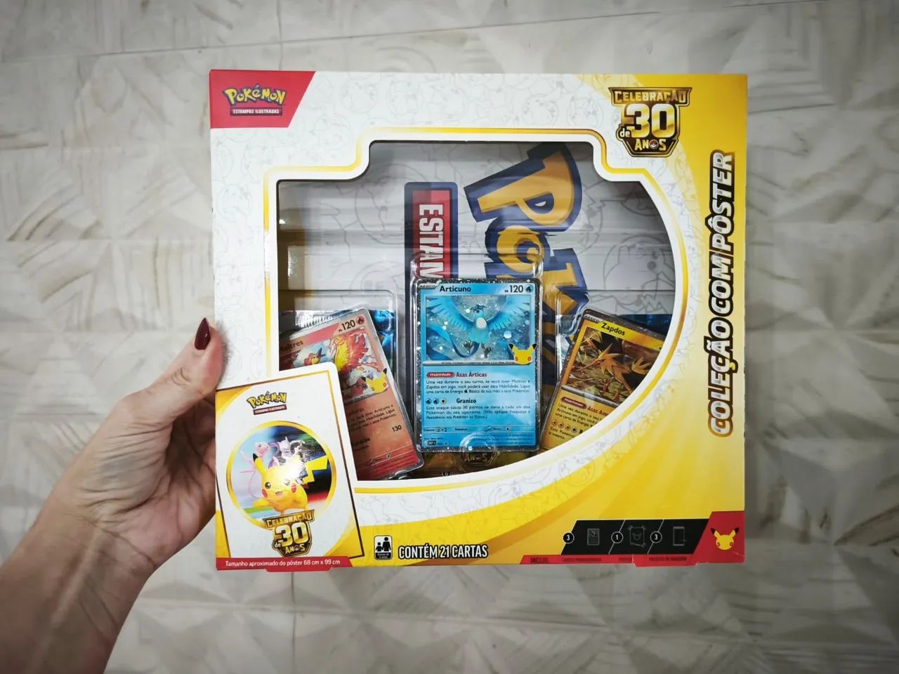 Box coleção com pôster 30 Pokémon 