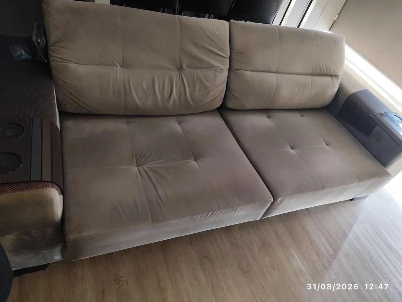 Sofa suede 3 lugares