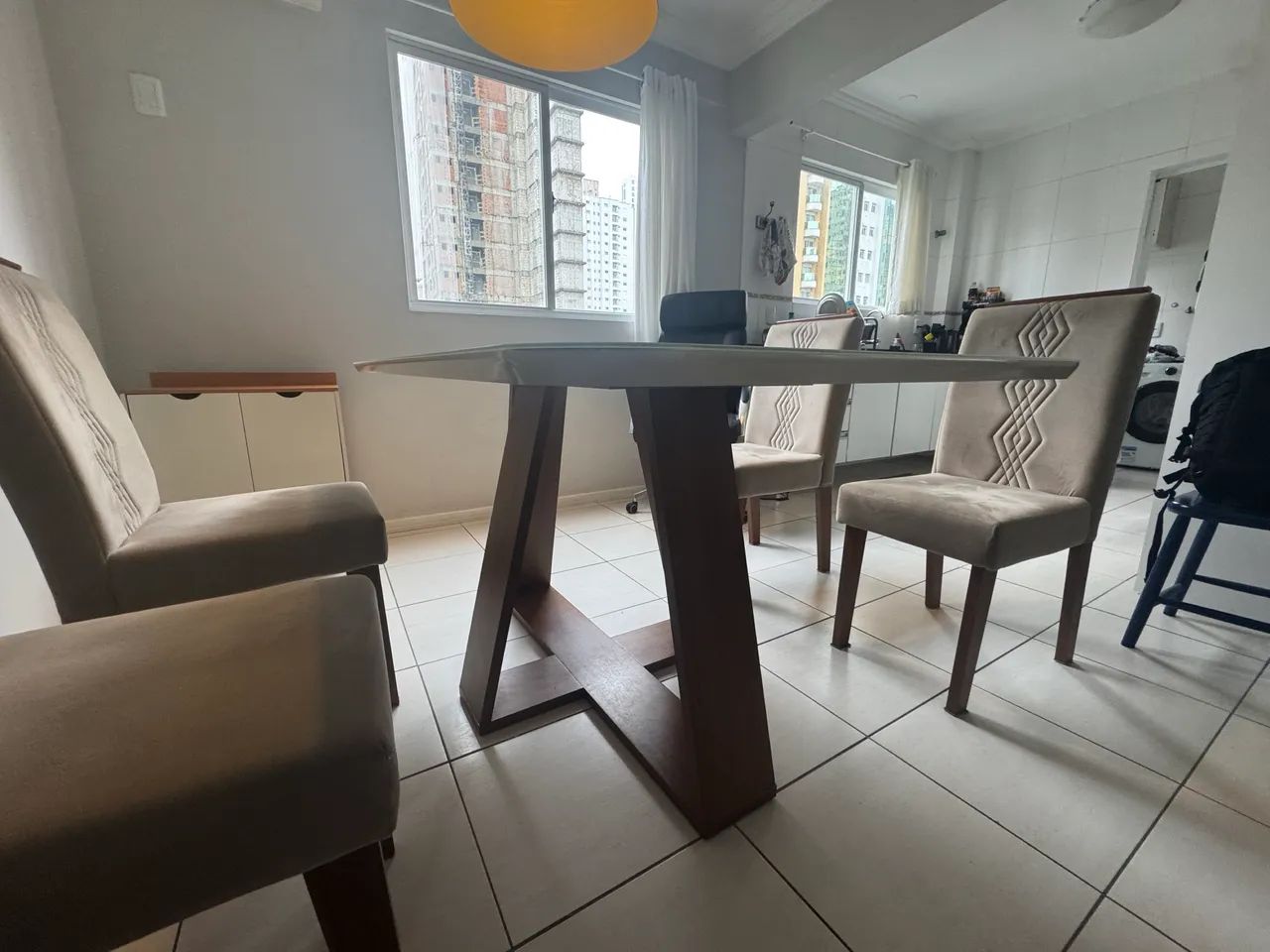 Mesa de Jantar Kiara com 4 cadeiras - Foto 4