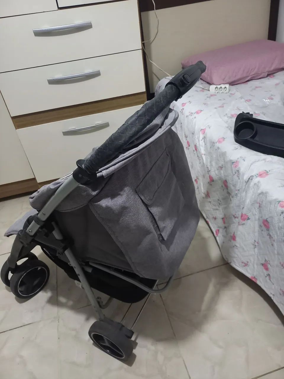 carrinho de bebê e bebê conforto  - Foto 4