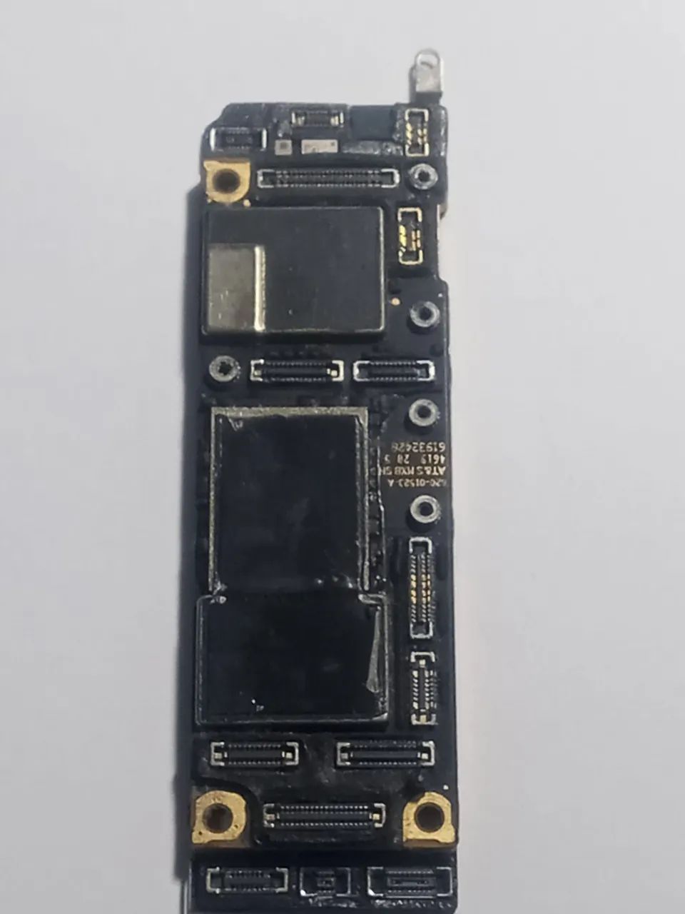 Placa mãe iPhone 11 funciona mas não dar imagem  - Foto 3