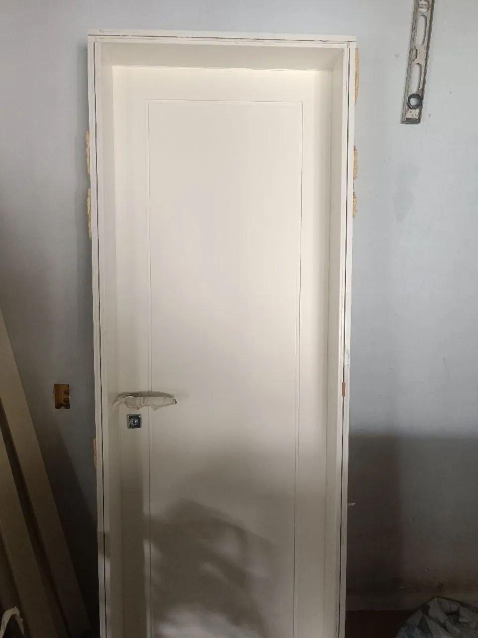 Porta com forra e vista nova 60 cm