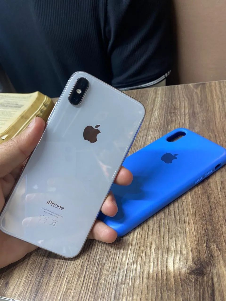 Iphone x(10) 350,nao funciona a Cameira traseirapra arrumar fica barato  - Foto 4