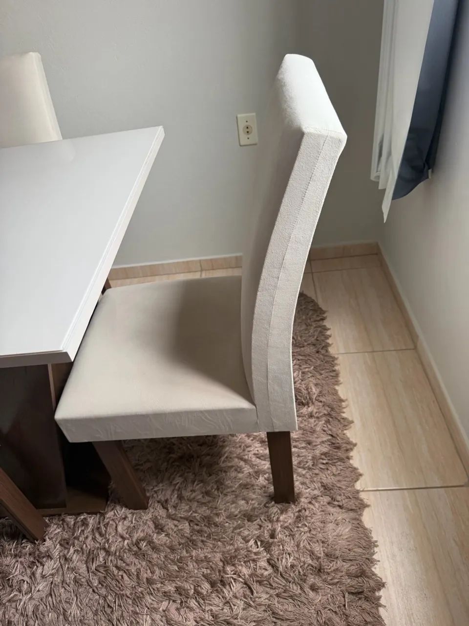 mesa de jantar com 4 cadeiras - Foto 5