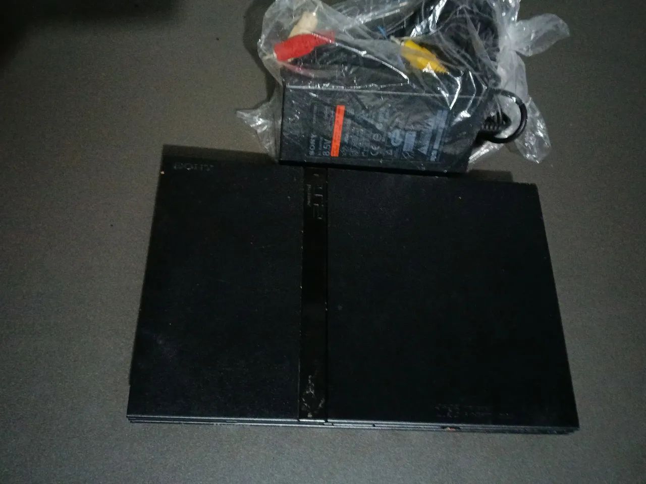 Playstation 2 com lacre só roda cd original 