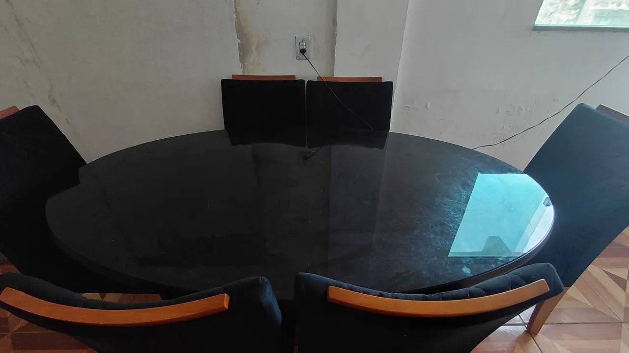 MESA DE SALA DE VIDRO PRETA 6 CADEIRAS - Foto 2
