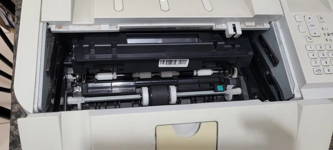 Impressora HP LaserJet P3015  - Foto 2