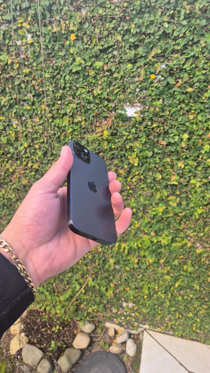 IPHONE 15 - Foto 4