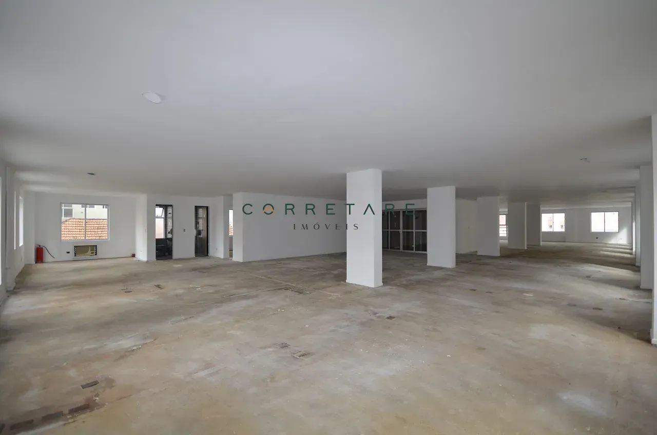 Sala Comercial à Venda  385 m² Privativos com 5 vagas de garagem| Centro de Curitiba