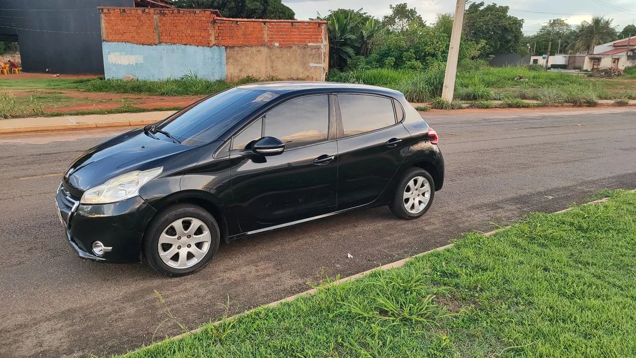Peugeot 208 Active/active Pack 1.5 Flex 8V 5P 2014 - Foto 2
