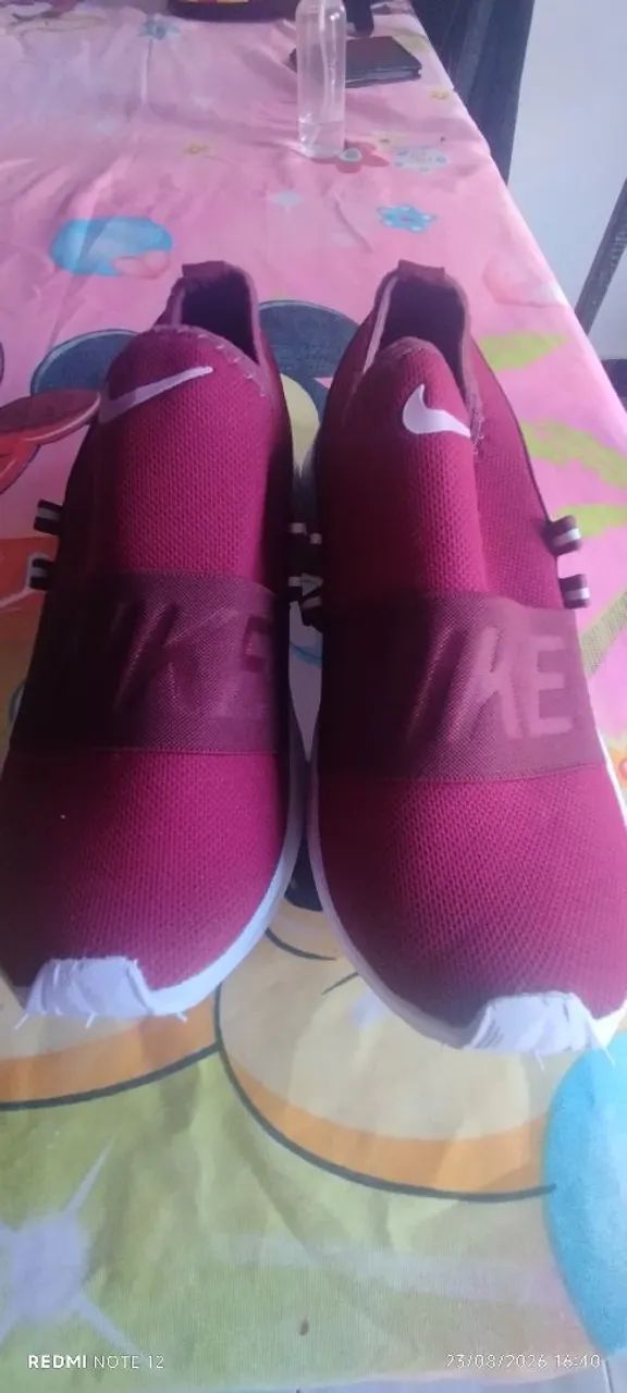 Tênis vermelho marca Nike  - Foto 3