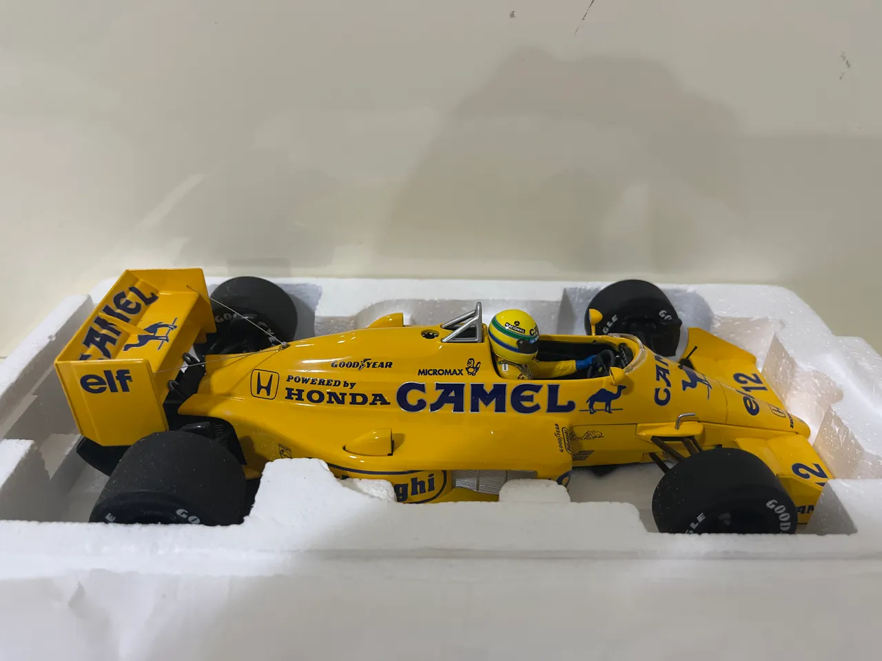 Ayrton Senna Porsche 956k 1:18 Minichamps Raridade - Hobbies e
