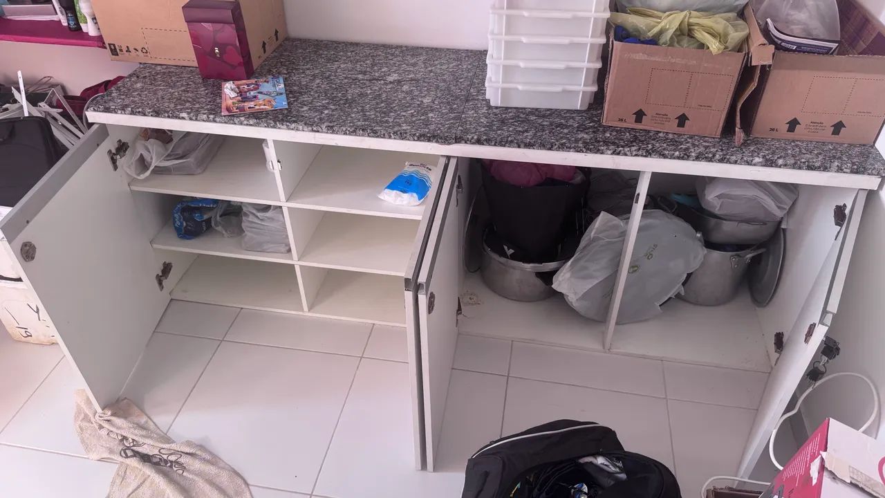 Arm ário com pedra de granito - Foto 2