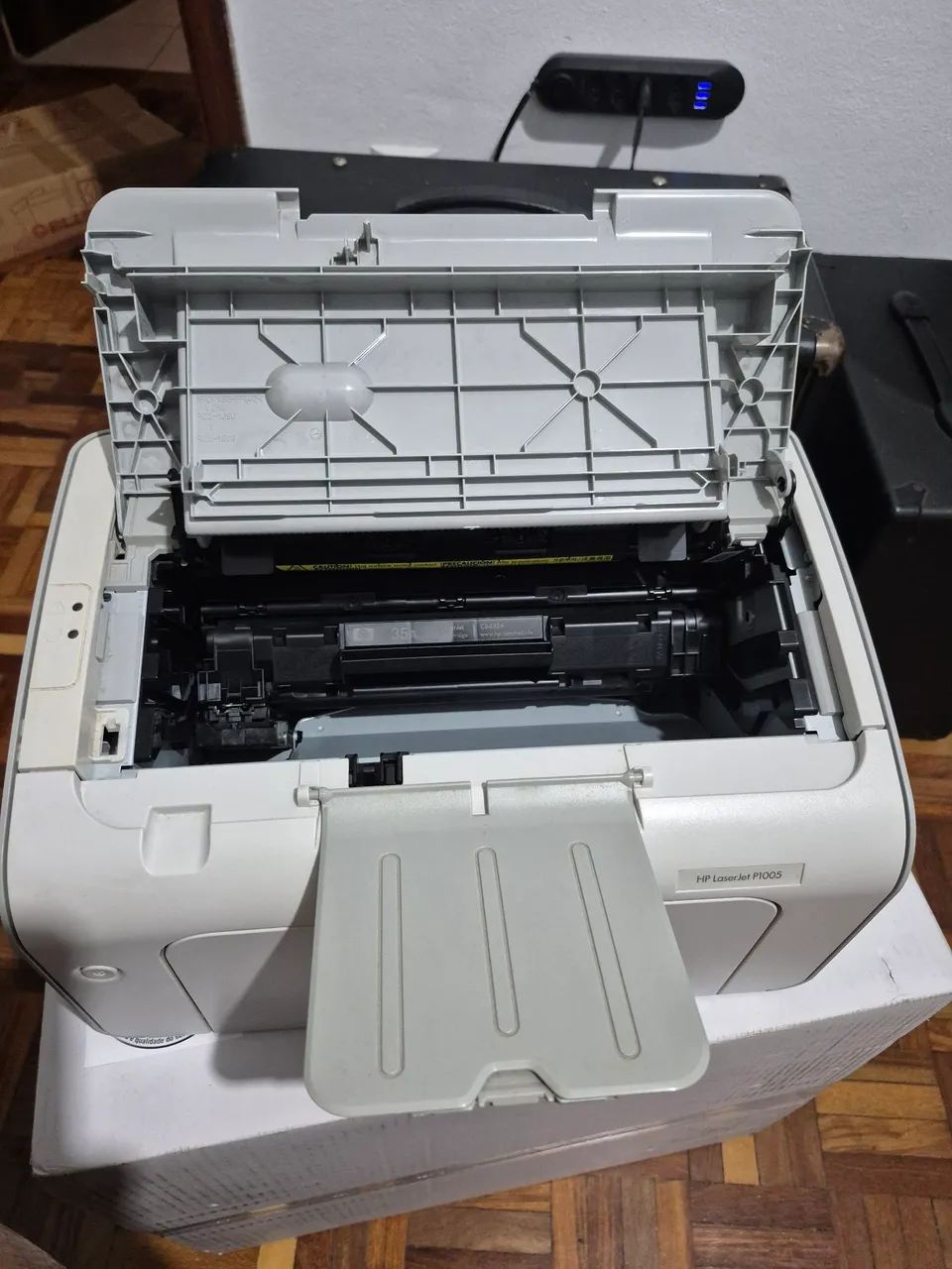 Impressora HP LaseJet P1005 - Foto 2