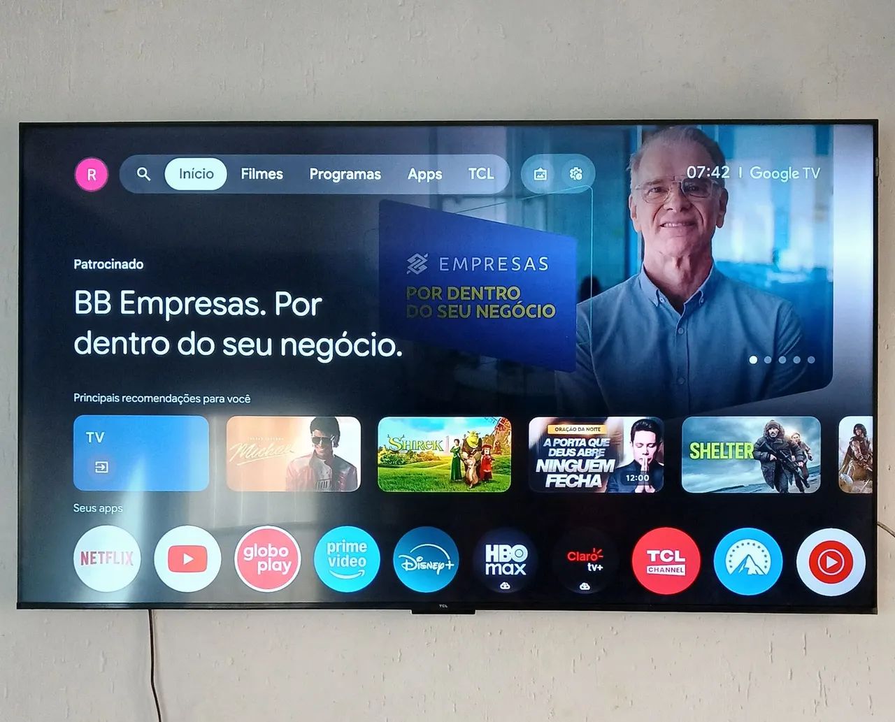Televisão 65 polegadas nova com nota fiscal com comando de voz 