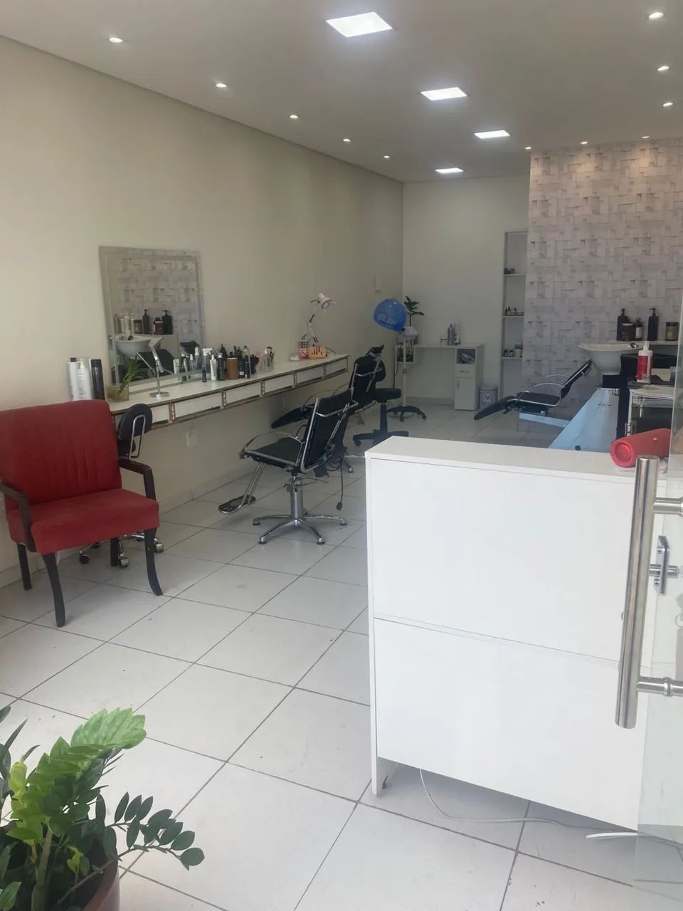 Vendo salão de beleza completo no minas caixa  - Foto 2