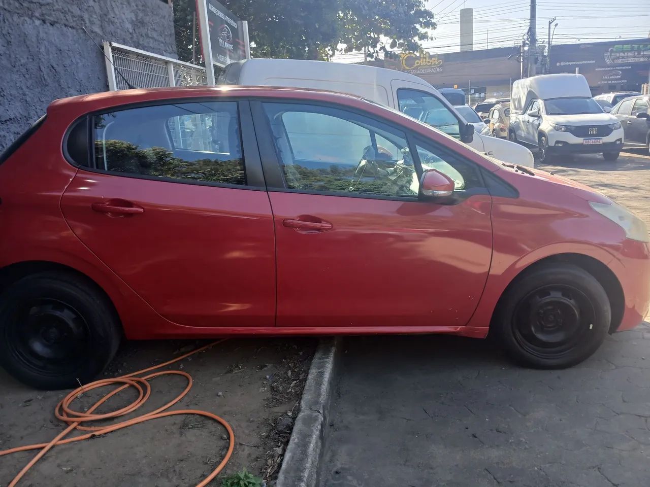 Peugeot 208 2015