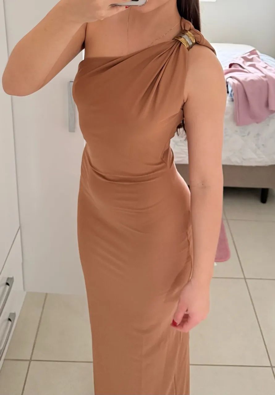 Vestido lança perfume 