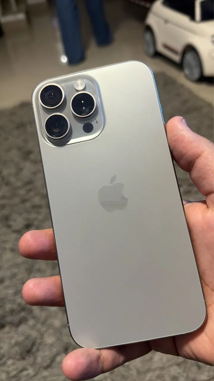 iPhone 16 pro max - Foto 3