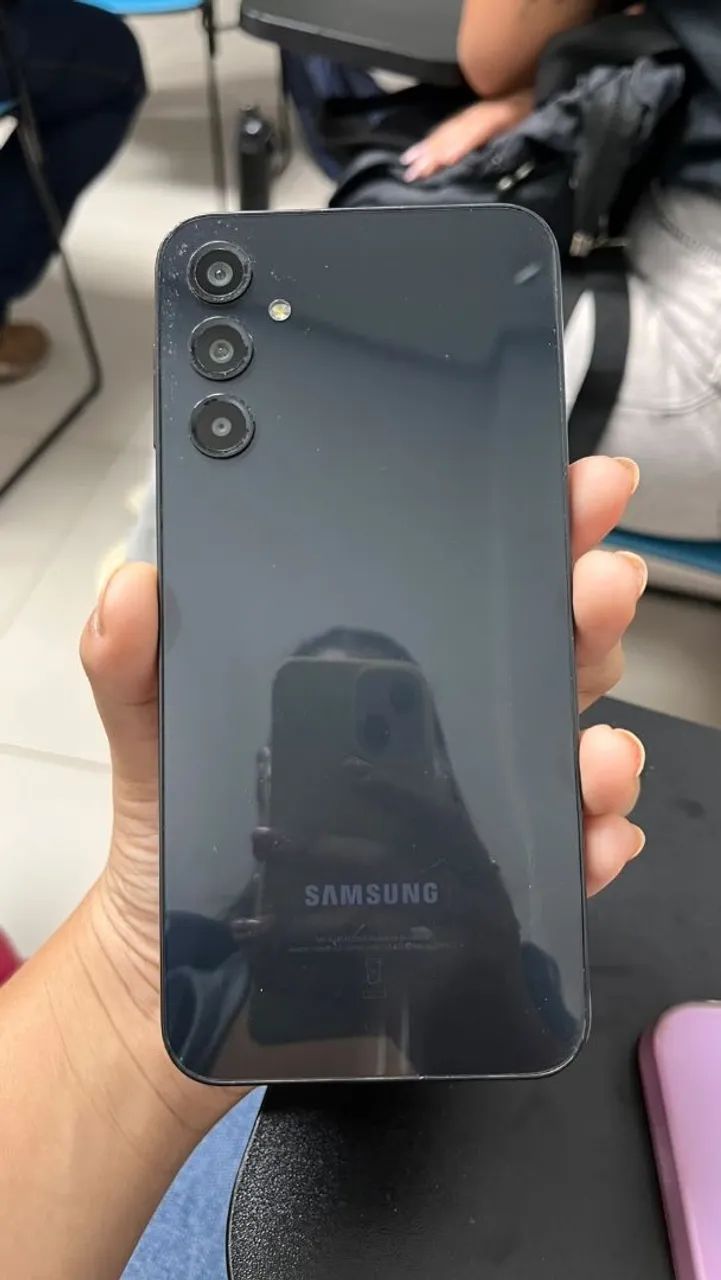 Samsung A24 - Foto 4