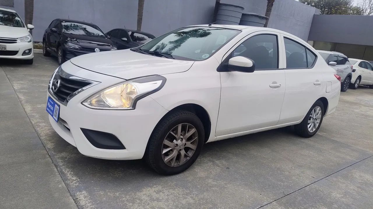 Nissan Versa S 1.0 12V Flexstart 4P Mec. 2017 - Foto 4