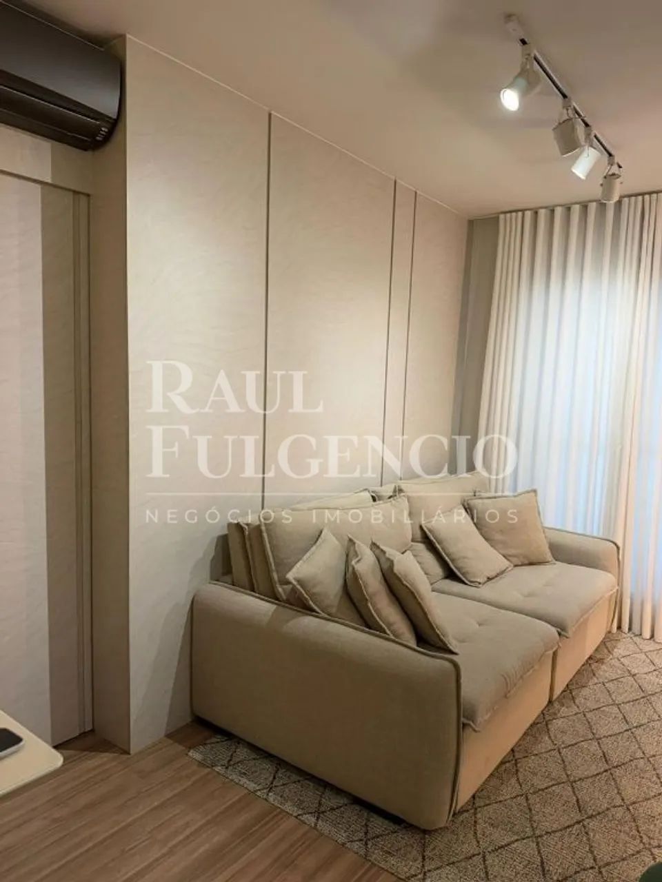 Apartamento no Ed. Hamptons com ótima mobília.