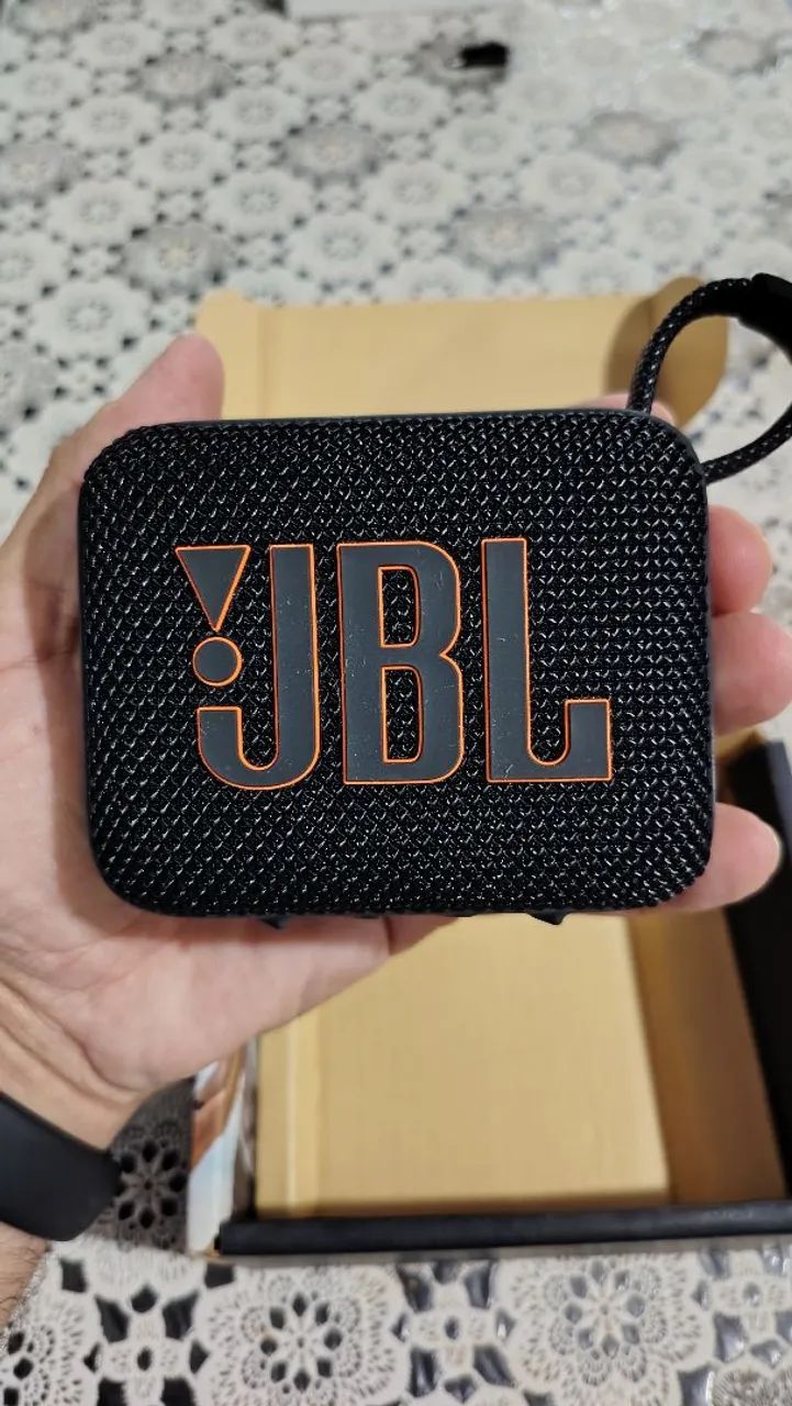 JBL Go4