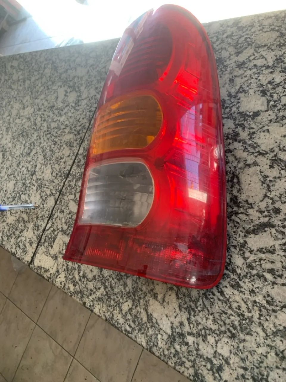 Lanterna traseira direita Hilux 2005/2011 - Foto 3