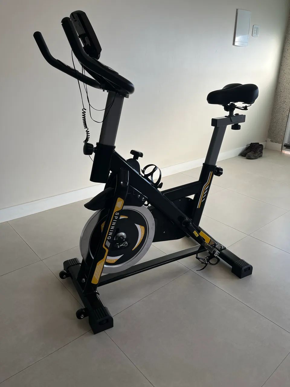 Bicicleta ergométrica spining 8 KG - Foto 4