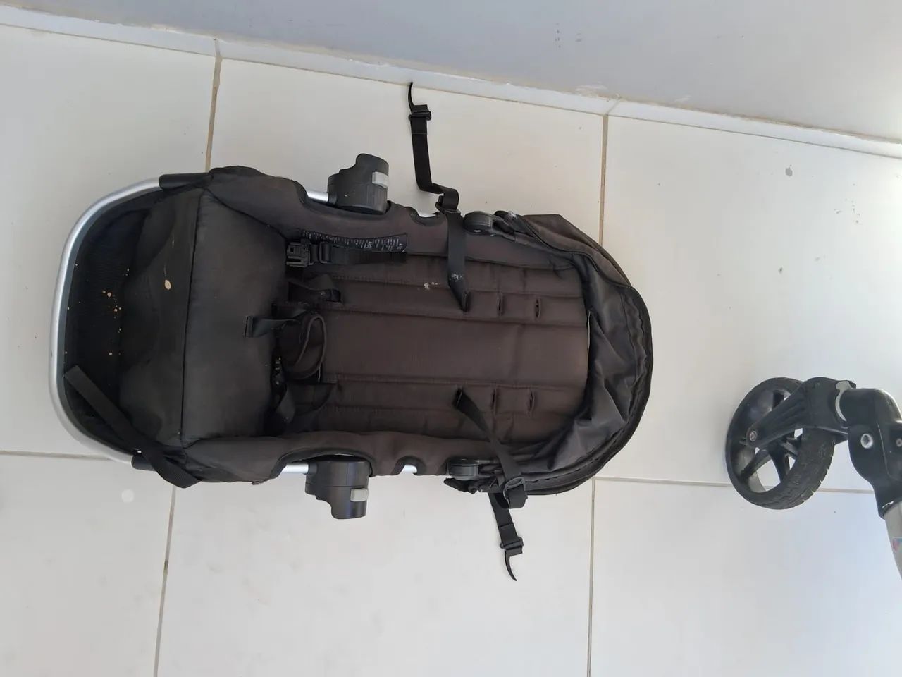 Carrinho de bebê para gêmeos (baby jogger) - Foto 3
