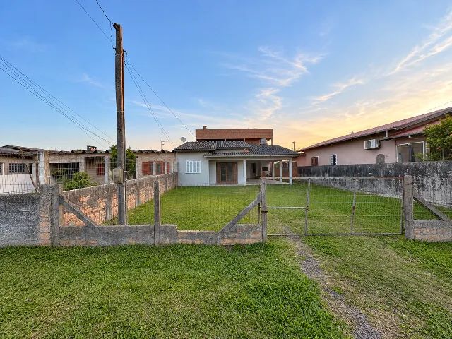 Casa no Centro, 3 Quartos, a 800m do Mar - R$ 260 Mil - Foto 2