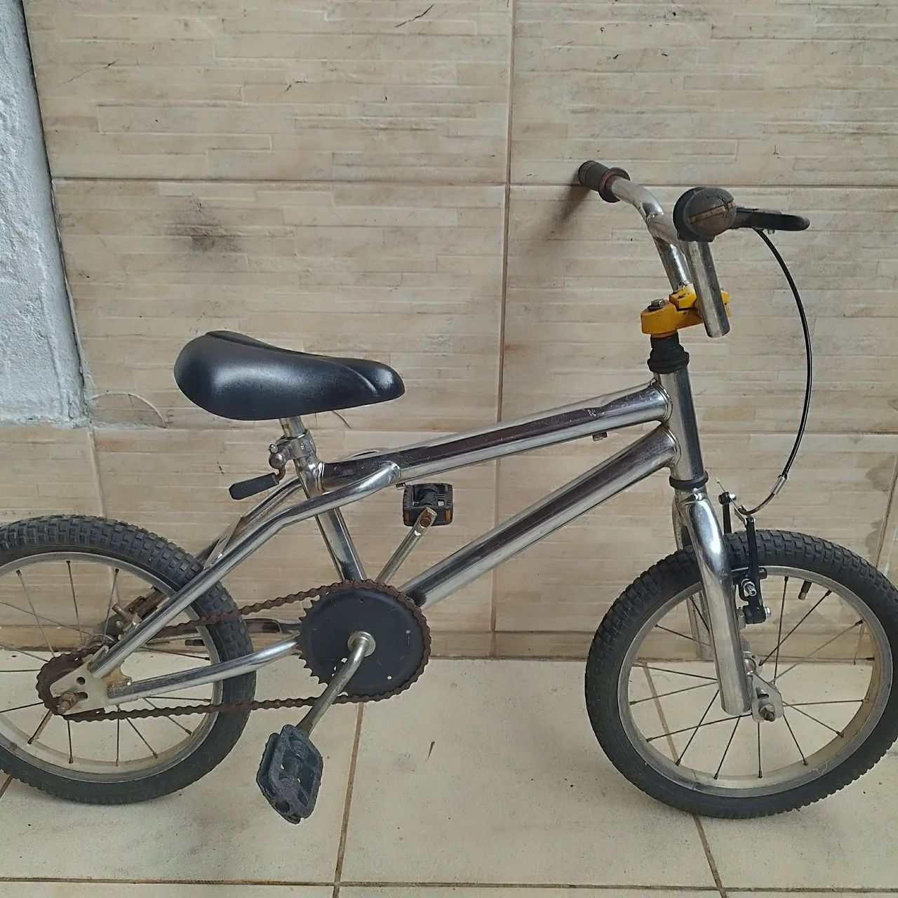 Bicicleta infantil aro 16 - Foto 5