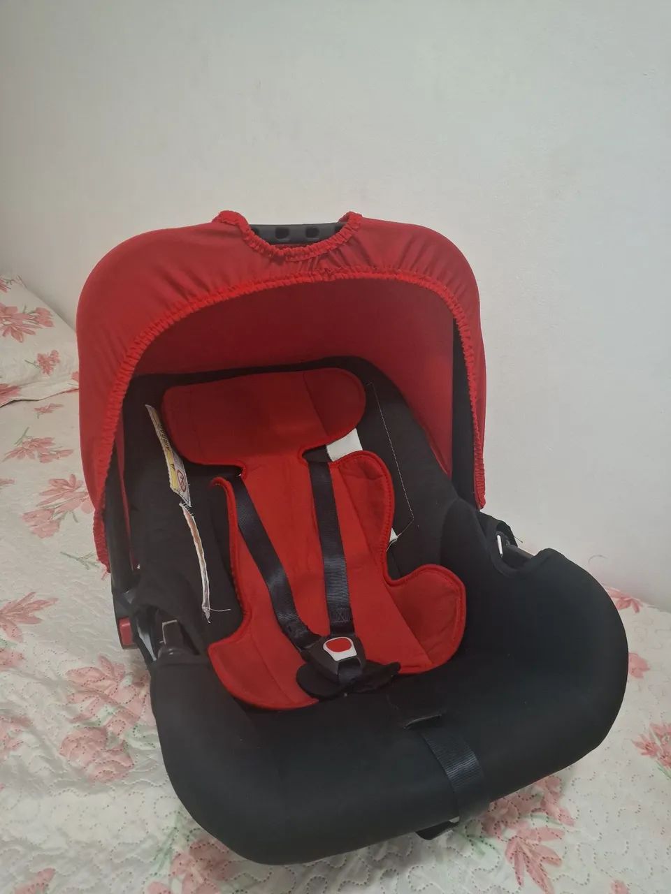 Berço chiqueirinho (quase n foi usado,bebê n dormia nele) cadeirinha para carro e descanso - Foto 3