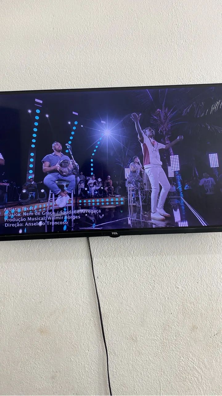 Vendo televisão TCL 32 polegadas smart Tv - Foto 2