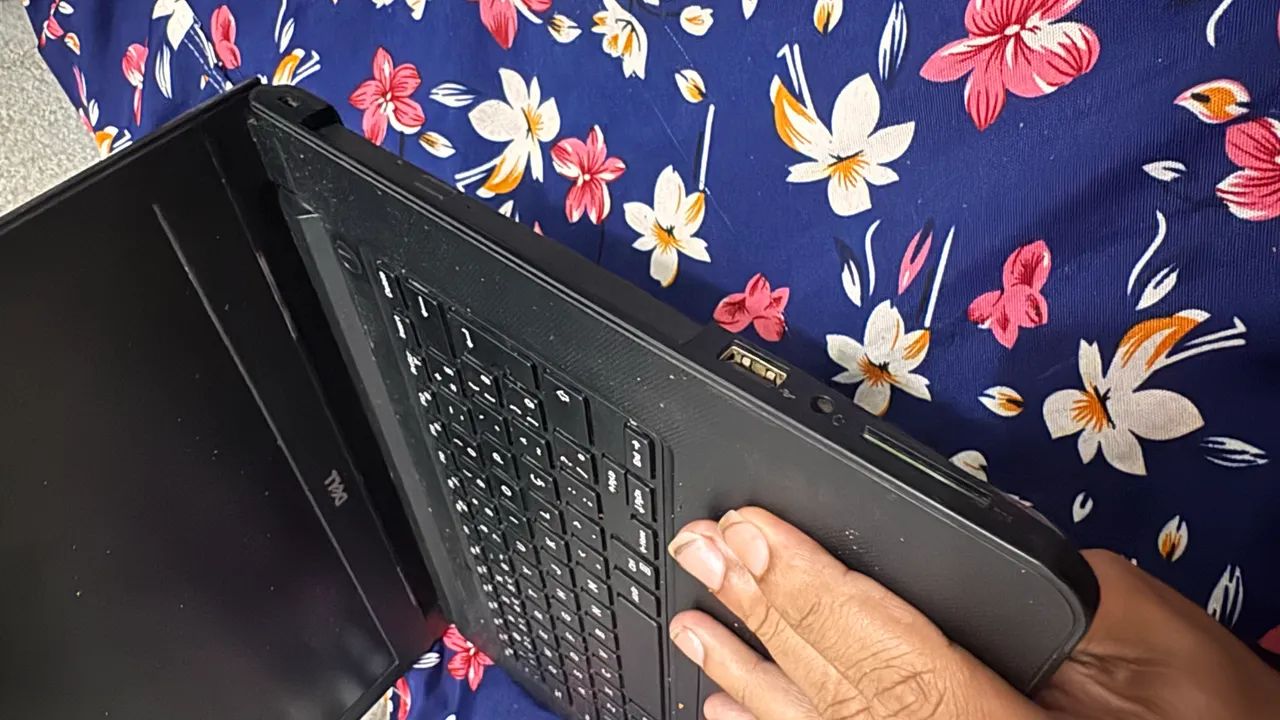 NOTEBOOK DELL i5 12GB RAM 128 BATERIA BOA PREÇO DE DESAPEGO - Foto 2