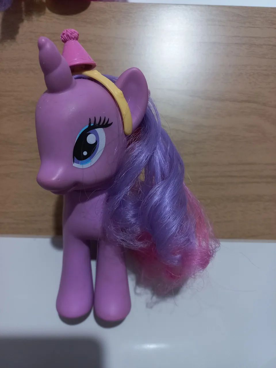 Pônei 15 cm com tiara - Foto 3