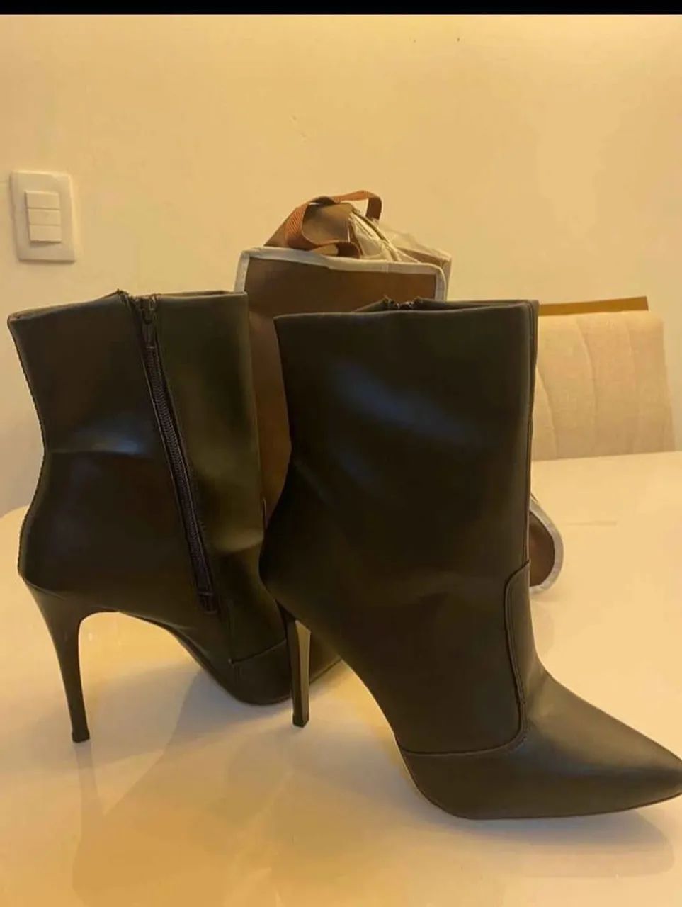 Calçados de couro  - Foto 4