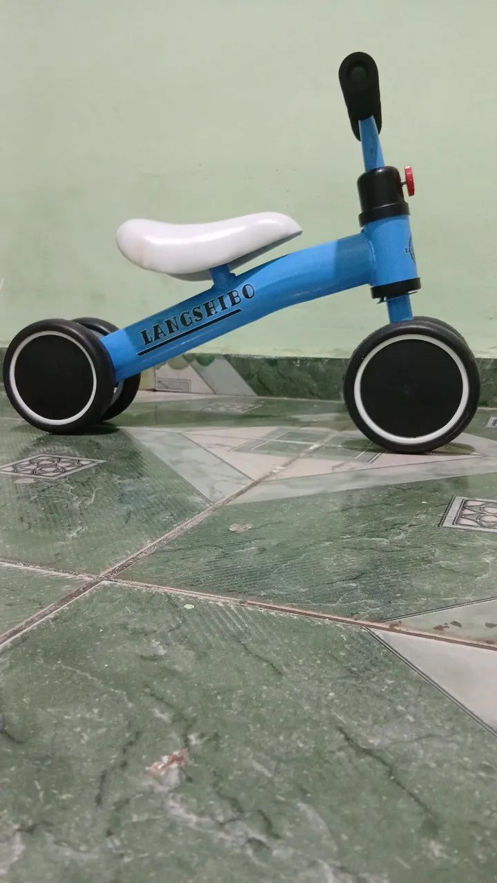 Bicicleta de equilíbrio 