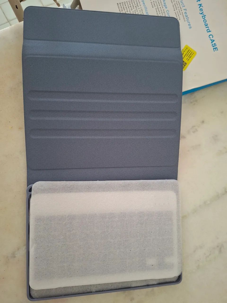 Capa para Tablet com Teclado sem fio - Foto 3