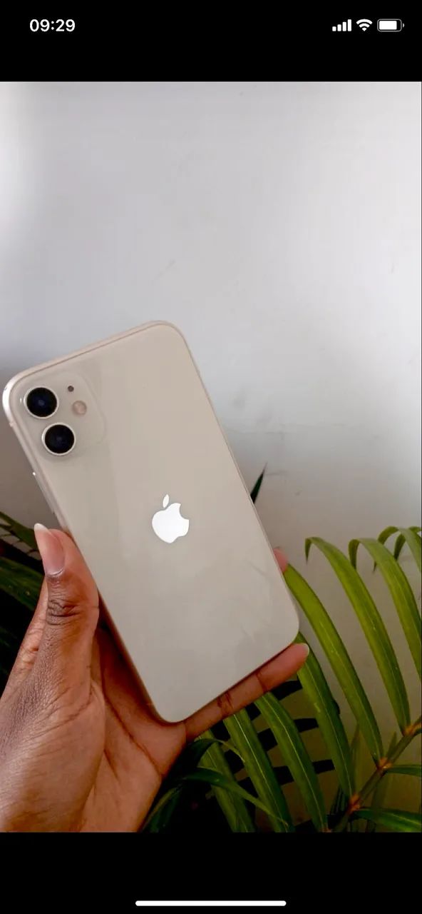 iPhone 11 semi novo-conservadíssimo 