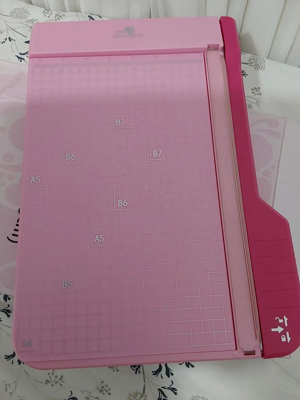 guilhotina na cor rosa - Foto 4