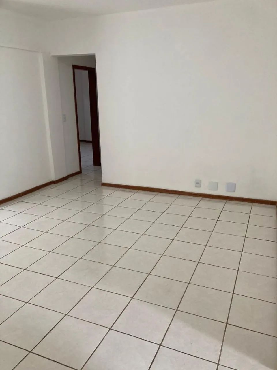 Aluga-se apartamento com 3 quartos e 1 suíte - Foto 2