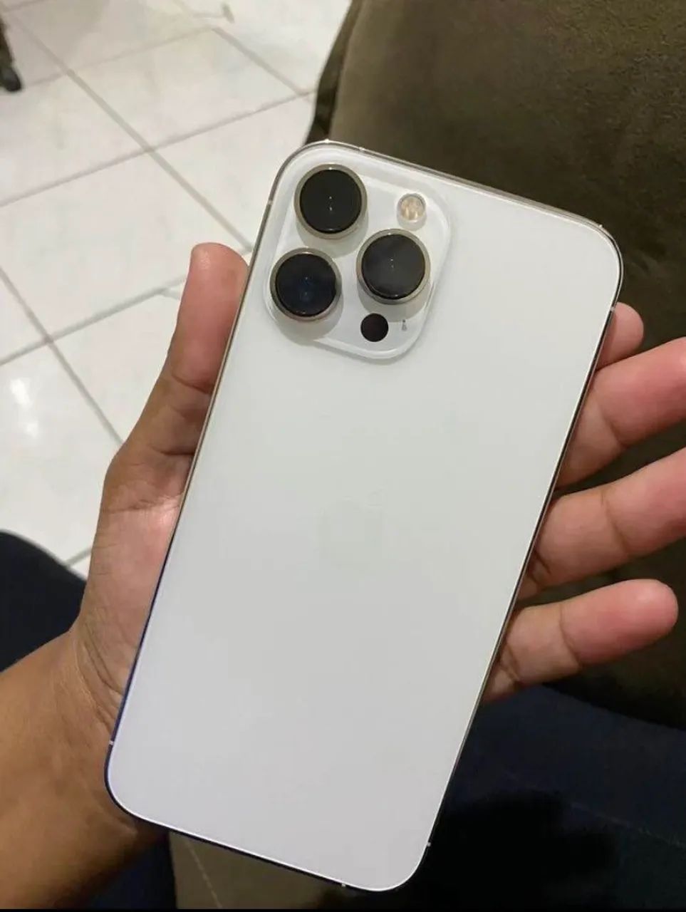 IPHONE 16 PRO  - Foto 3