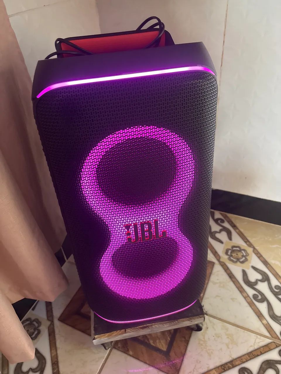 Caixa jbl patybox 120 