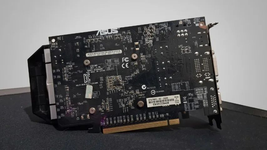 GTX 750ti 2gb OC Asus - Foto 2