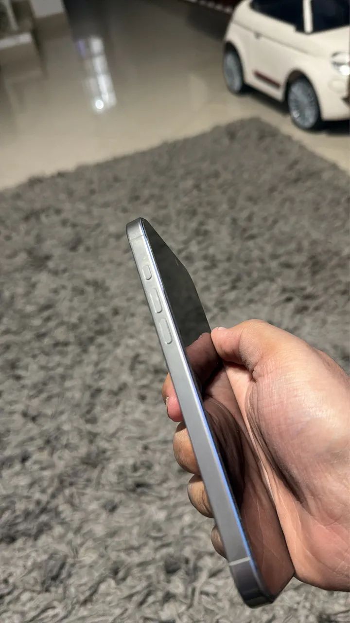 iPhone 16 pro max - Foto 2
