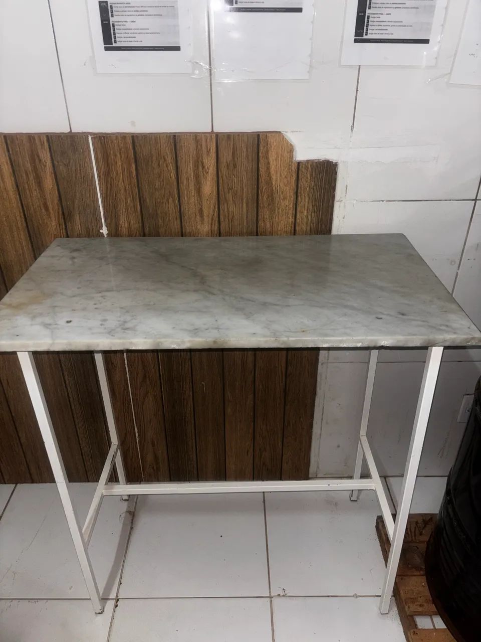Mesa de Pedra em Perfeito estado 