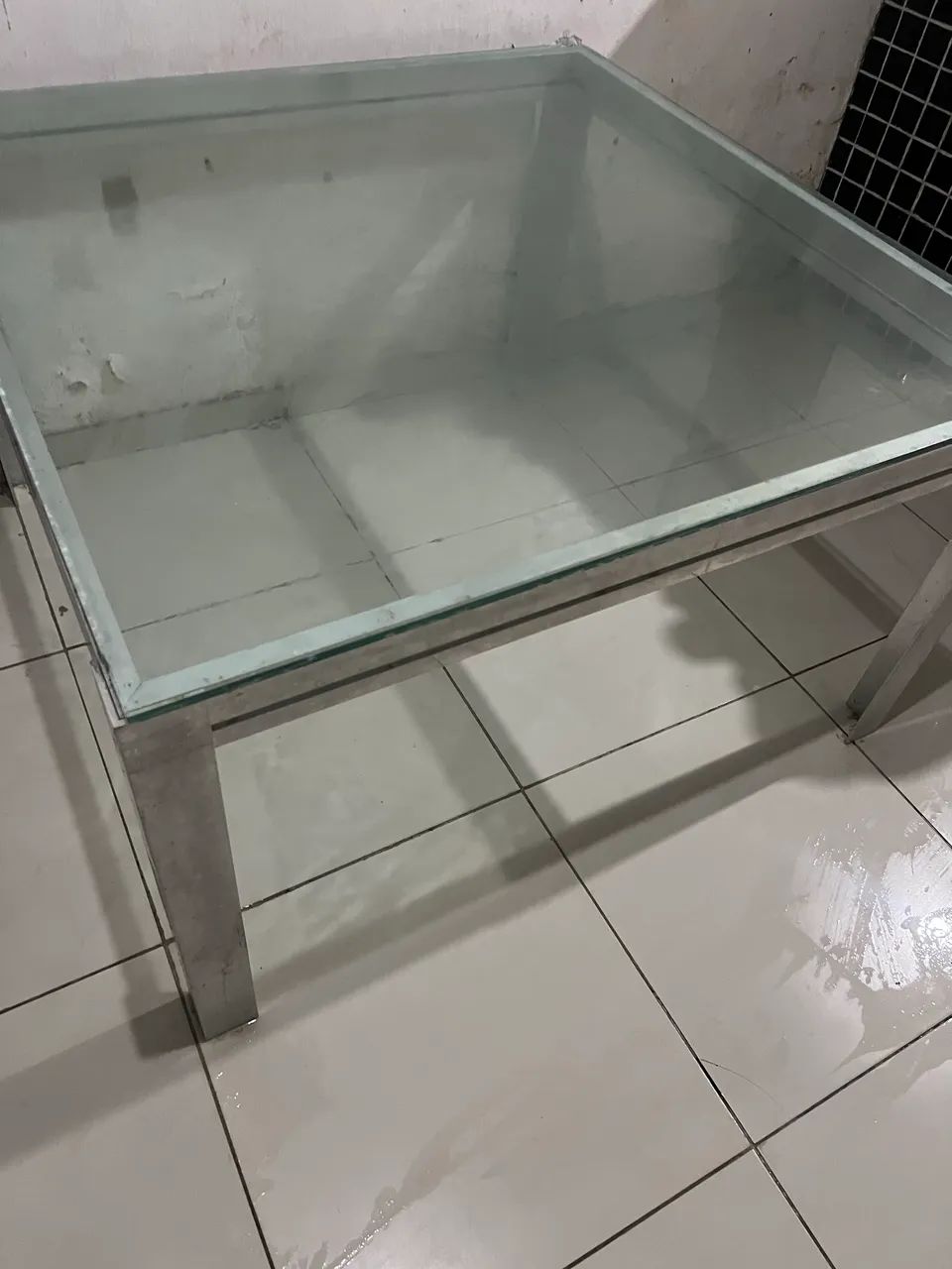 Mesa de alumínio com vidro temperado 4mm - Foto 3